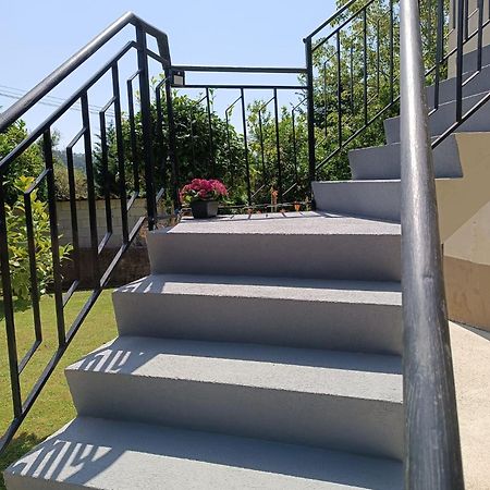 Apartamento Casa en San Pantaleón Paderne Exterior foto